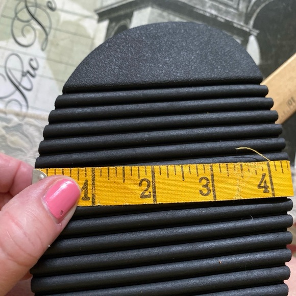 Madden NYC Wom 11 W Mona Vegan Sandals Comfort Footbed ** READ-RUNS BIG/WIDE - Picture 12 of 12